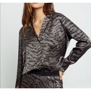 Rails Rebel Blouse Womens Small‎ Silver Black Animal Print Satin Button Party
